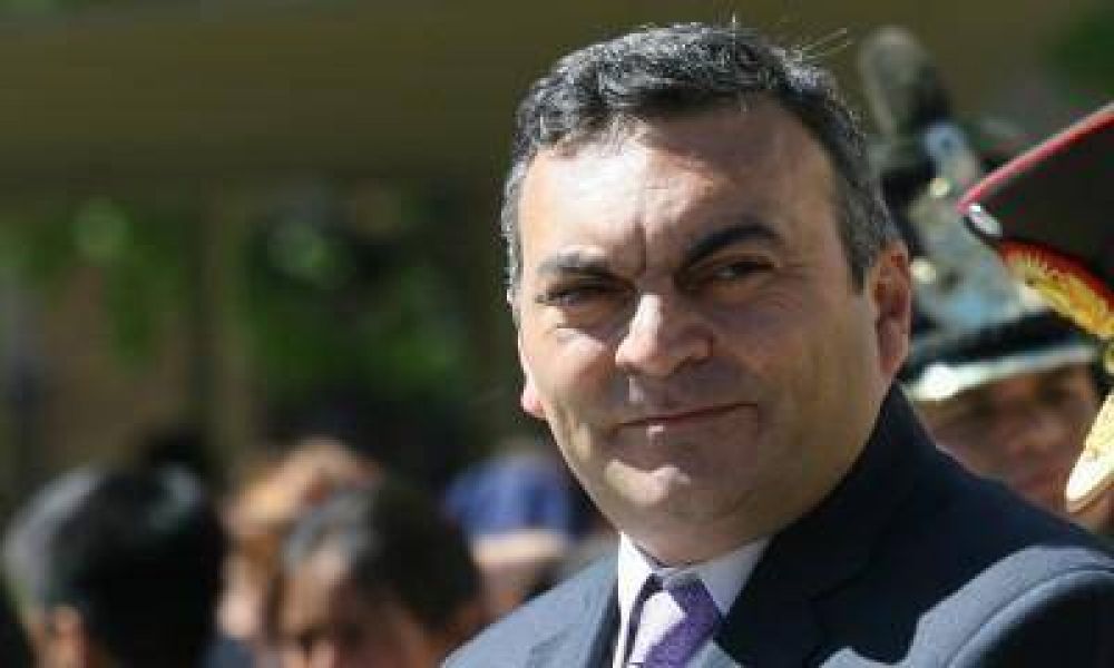 P�rez no promulgar� la reforma que limita las reelecciones de los intendentes