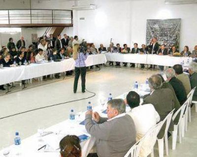 Schepens particip� de la reuni�n de intendentes del PJ