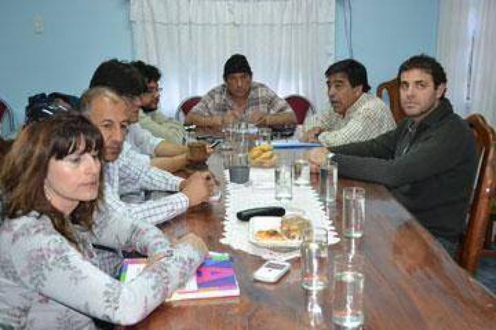 Municipales: �no estamos ni de un lado, ni del otro�