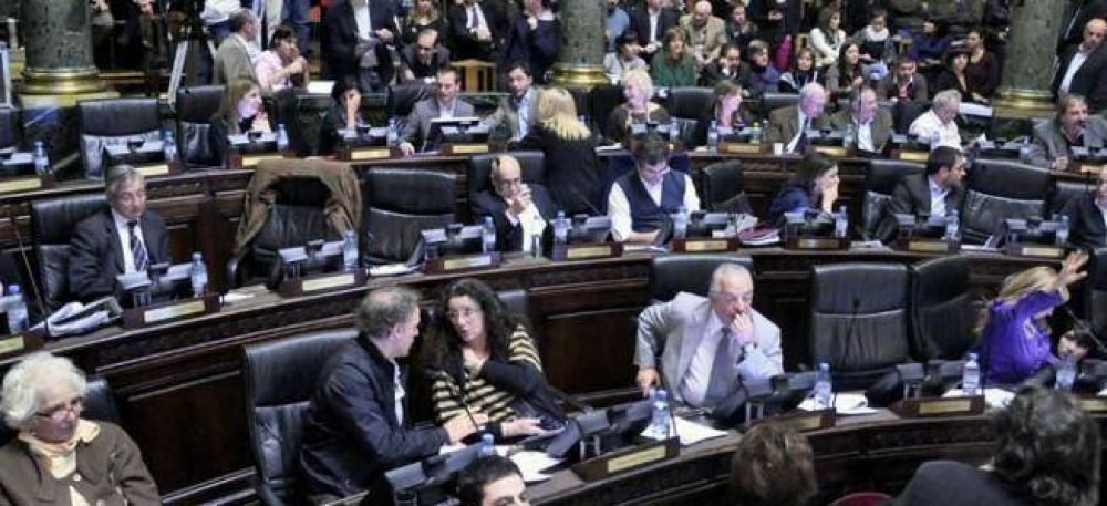 Legislatura: Cabandi� no hizo bien las cuentas y el PRO pudo demorar el aborto