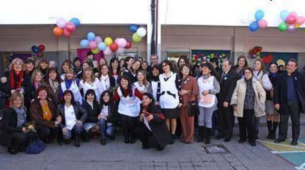 Ferraresi particip� del 50� aniversario de la Escuela 51 �Profesor Juan Mantovani�