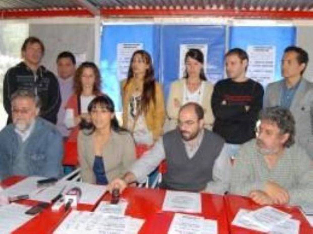 Precarizaci�n laboral de 16 personas en Radio Universidad
