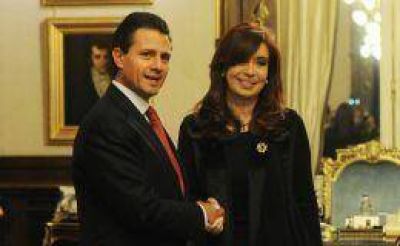 Cristina recibi� al presidente electo de M�xico y acordaron avanzar en las trabas en sector automotriz
