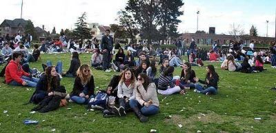 Los olavarrienses recibieron el D�a de la Primavera en el Parque Mitre