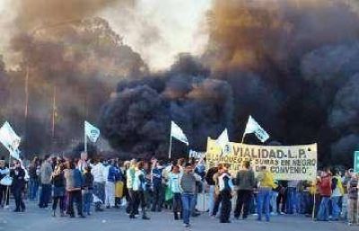 Estatales cortan totalmente la ruta 35