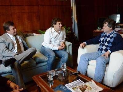DESIGNAN COMO PRESIDENTE DEL CONSORCIO PORTUARIO A MAT�AS MACHINANDIARENA