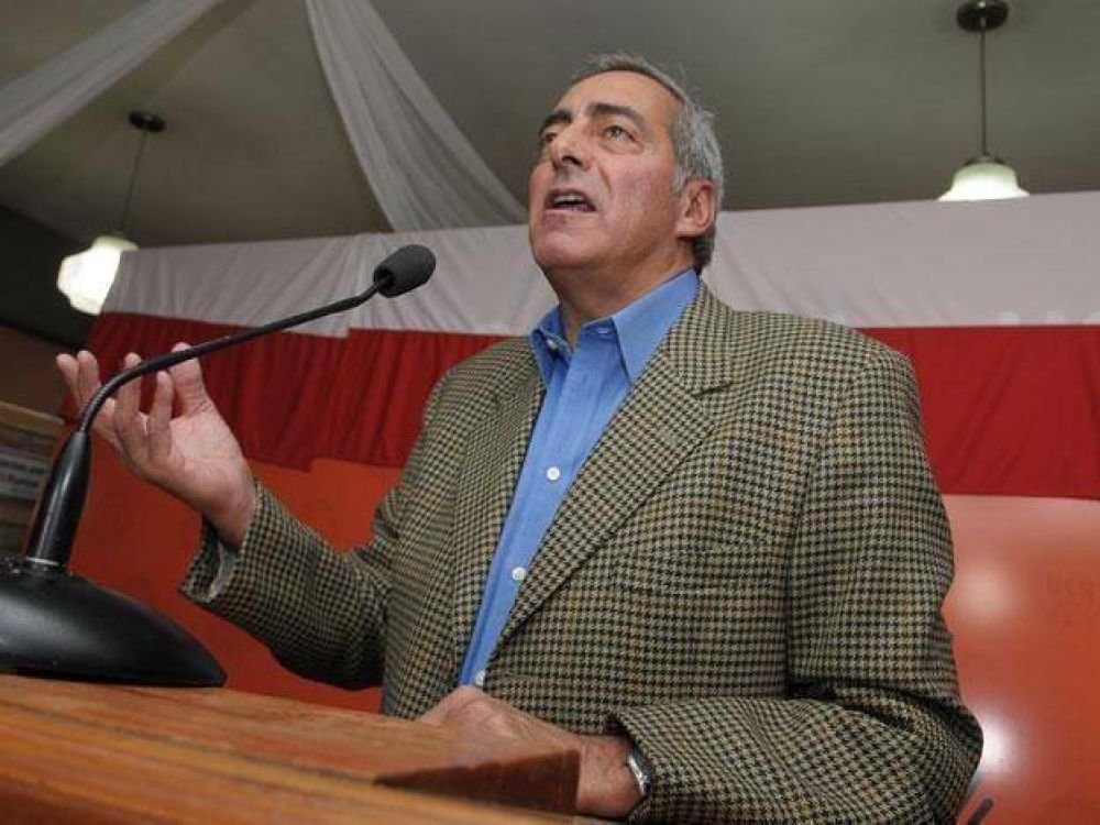 "La UCR tiene esclerosis y la conducci�n no fue elegida democr�ticamente