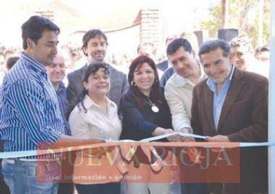 El gobernador inaugur� la sede del Justicialismo en Sanagasta