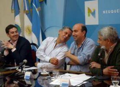 Quiroga promete orden r�pido en las ferias