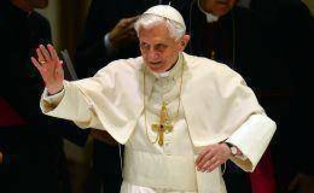 Benedicto XVI: la pol�tica no debe ir tras "las urgencias de la l�gica del mercado"