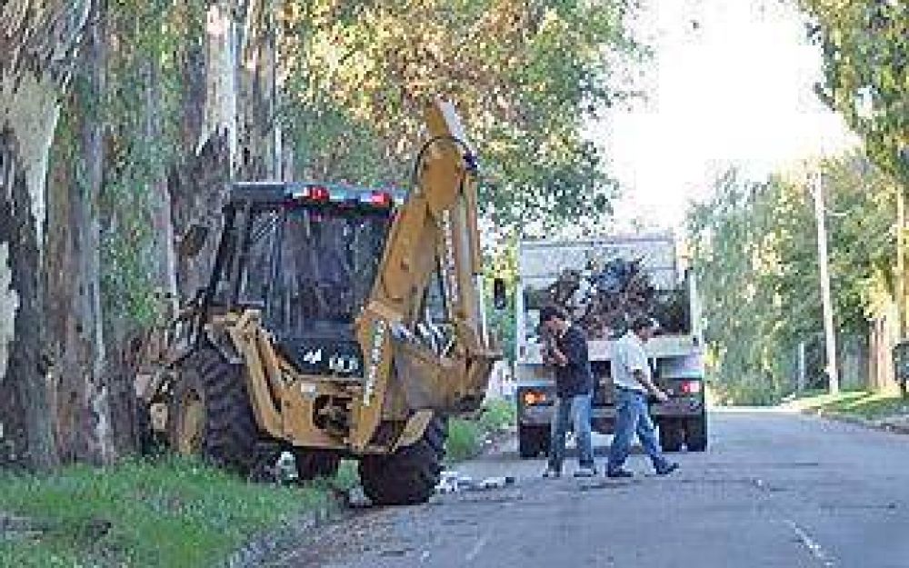 Echeverr�a tambi�n se endeudar� para adquirir camiones