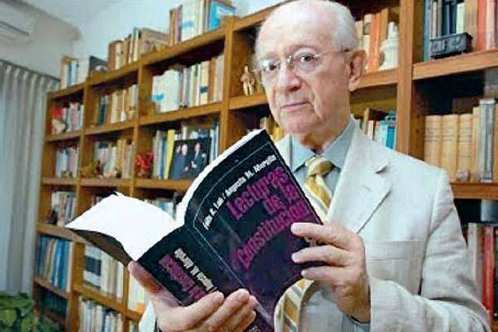 F�lix Lo� consider� que "hay que consultar a los j�venes antes de avanzar con el proyecto"