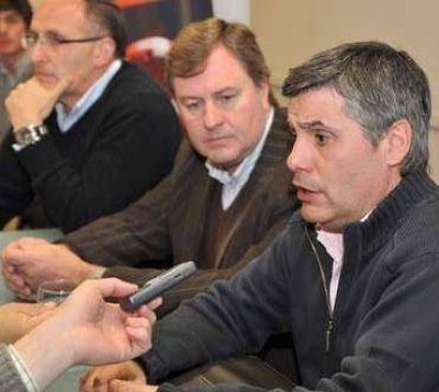 �De cada 100 pesos que cada ciudadano deja en el bingo de Olavarr�a, solamente 25 centavos le devuelven al municipio�