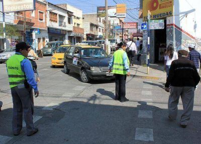 Dispositivo de seguridad de tr�nsito para la 61� Edici�n de la Fiesta Nacional de los Estudiantes
