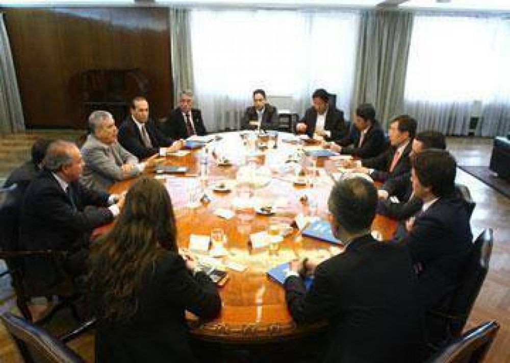 Hyundai con inter�s por proyecto de las represas