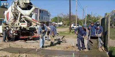 Contin�an construyendo veredas comunitarias en diversos barrios