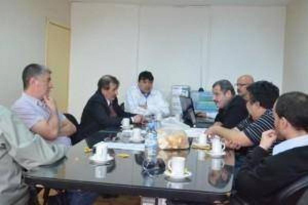 Gobierno contin�a las negociaciones con el gremio de ATSA