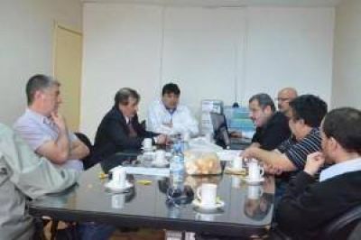 Gobierno contin�a las negociaciones con el gremio de ATSA