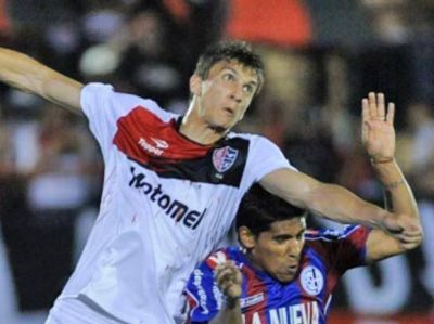 Newell's apuesta a ganar ante Col�n para seguir prendido en el torneo