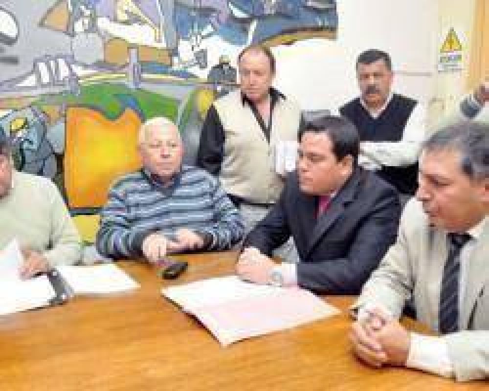  �vila: �Por primera vez los empleados de comercio van a tener su d�a de descanso�