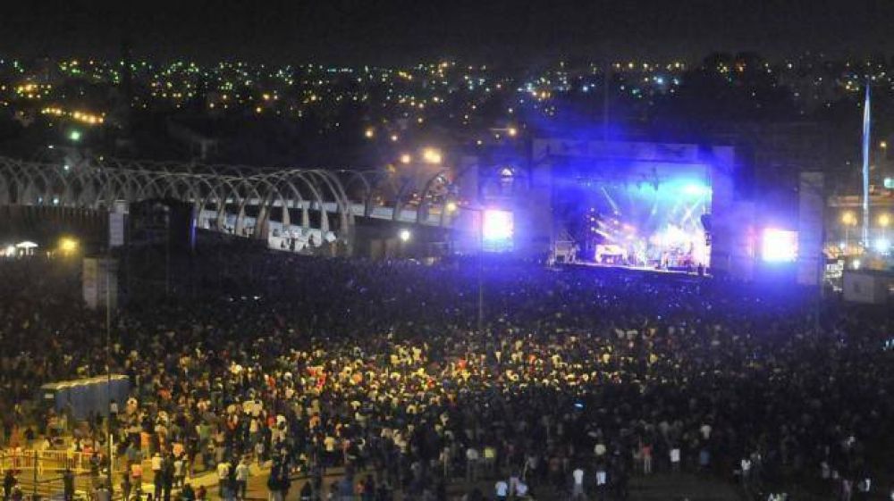 Charly Garc�a celebr� la primavera en la ciudad