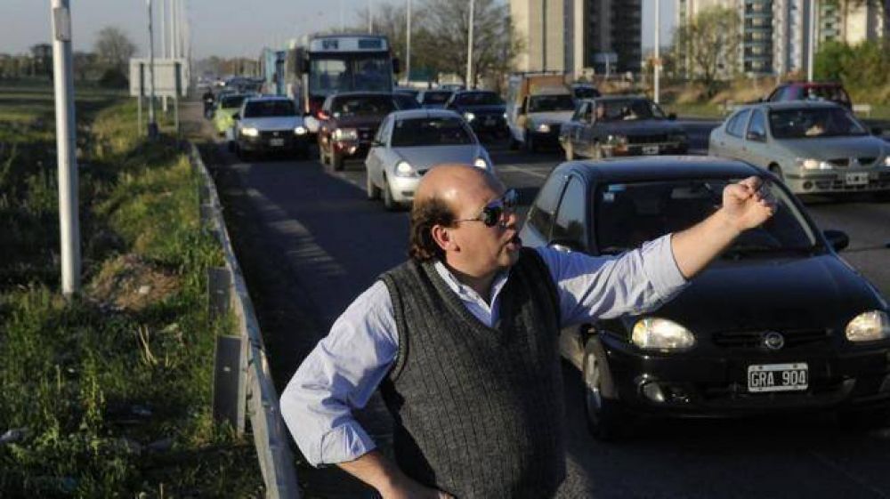 Entre las 7 y las 10 ingresan 11 mil veh�culos en la Capital