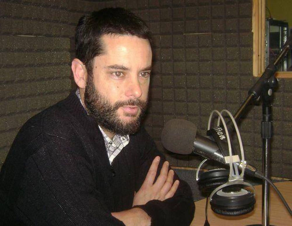 Mat�as P�rez: �Donde Ivoskus quer�a hacer una pileta privada, propusimos hacer este jard�n y una secundaria�