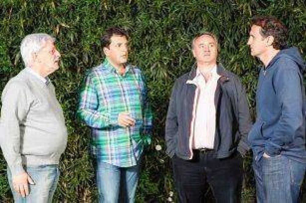 Massa, Katopodis, Andreotti y De la Torre intiman a la provincia y la ciudad por el CEAMSE