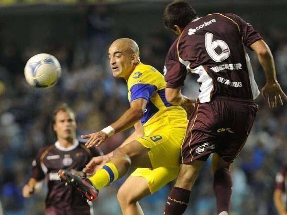 Lan�s venci� a Boca por 2 a 0
