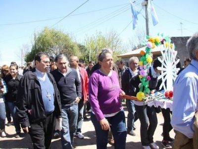 Procesi�n y ermita en Villa Ang�lica