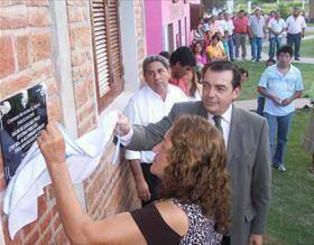 M�ltiples obras benefician a pobladores de El Arenal.