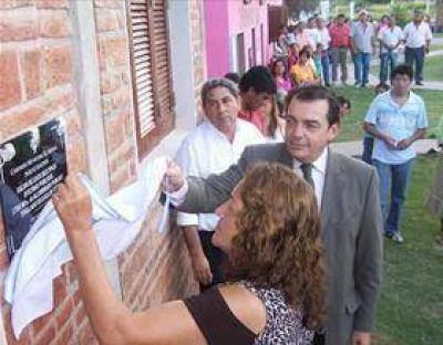 M�ltiples obras benefician a pobladores de El Arenal.