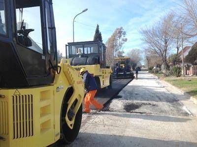 Lanzan un plan de bacheo para arreglar m�s de 400 cuadras en distintos barrios de la ciudad