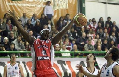 Un mal cierre le empa�� el debut