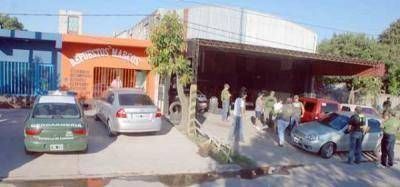 Sin la misma suerte que el sobrino de BLanca Denis: Al piloto formose�o detenido con droga en Santa F�, le allanaron su domicilio