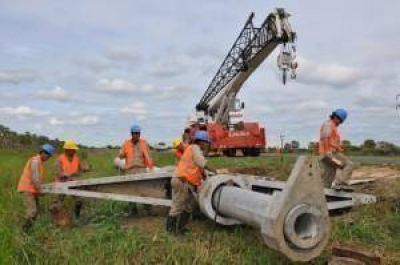 En varios frentes de trabajo se avanza con un ambicioso paquete de obras el�ctricas