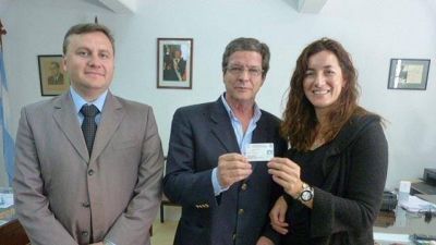 Implementan tarjetas magn�ticas para acreditar a profesionales de la salud