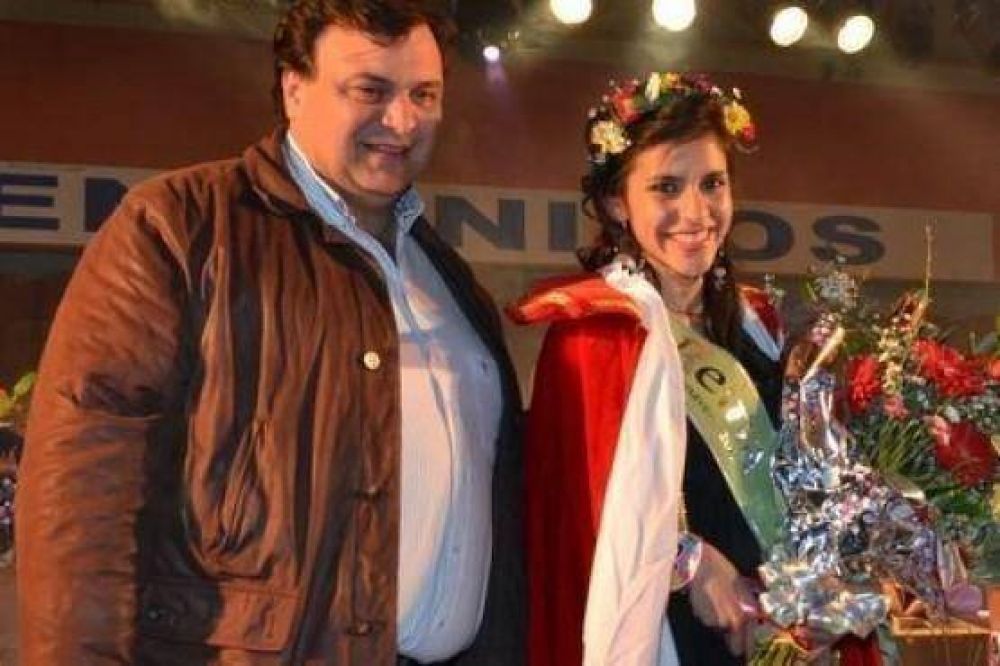 Ivana Caricato es la Reina del Estudiante