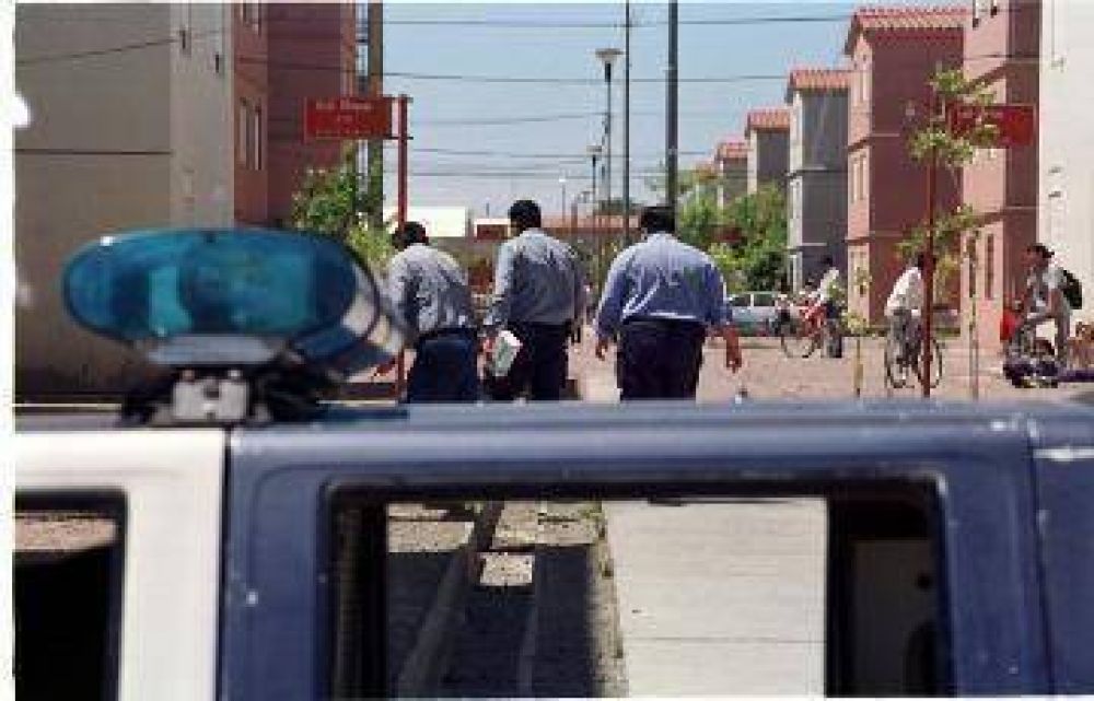 En Valle Medio ya no alcanzan los polic�as