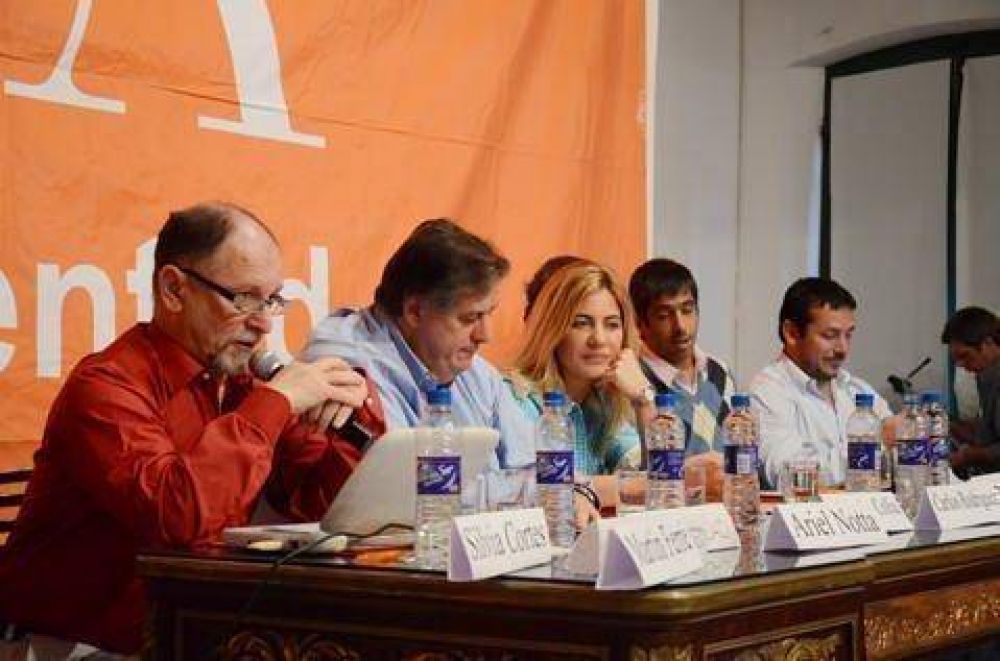 �El aula es el espacio para poner a la salud al servicio de los chicos�