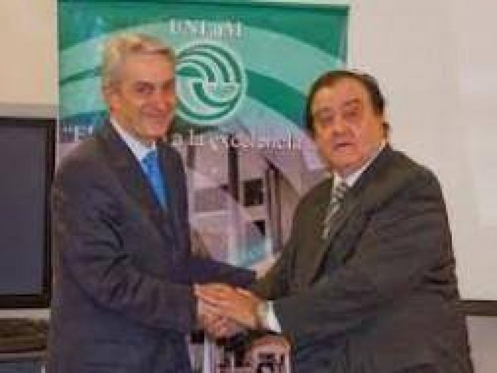 Acindar y la Universidad de la Matanza firman convenio acad�mico, cultural y de servicio