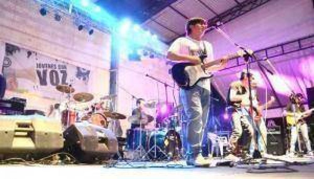 Villa �ngela acompa�� el recital de La Bersuit