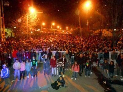 Celebraci�n por los 61 a�os de La Paz