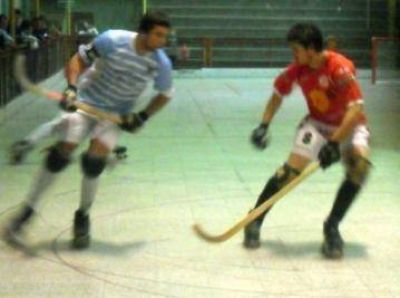 Hockey Patines: Hurac�n no logr� sumar en Capital
