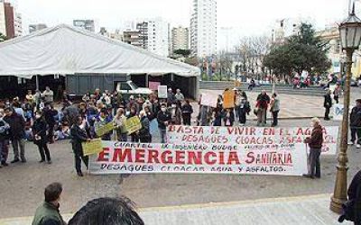 LOMAS DE ZAMORA: Vecinos marchan al Municipio y a AySA para exigir obras h�dricas