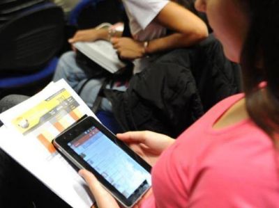 La UNR incorpora celulares y tablets en la ense�anza y en la gesti�n de gobierno