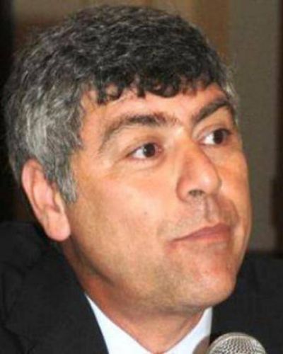 Buryaile pidio asistencia financiera para Naineck