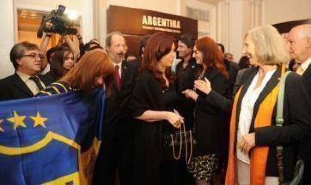 CFK se refiri� a los cacerolazos