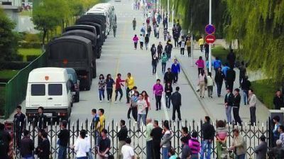 China: por una pelea entre 2.000 empleados cierran una f�brica