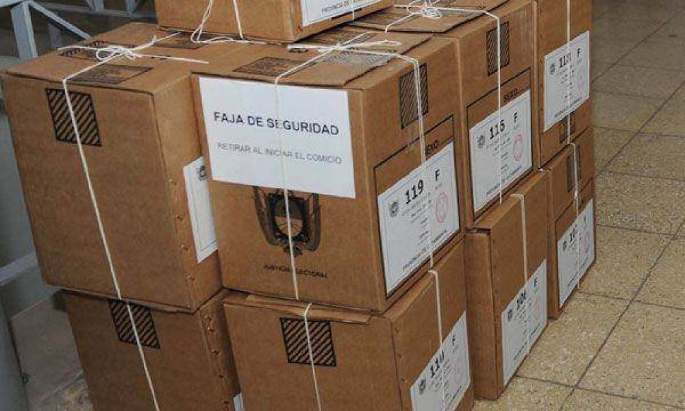 Gobernadores del PJ reiteran su aval al adelanto electoral y buscan unificar los comicios en junio